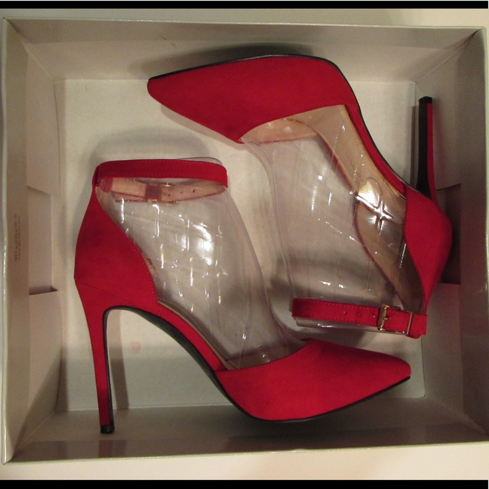 Red Suede ‘Parkerr’ Heel